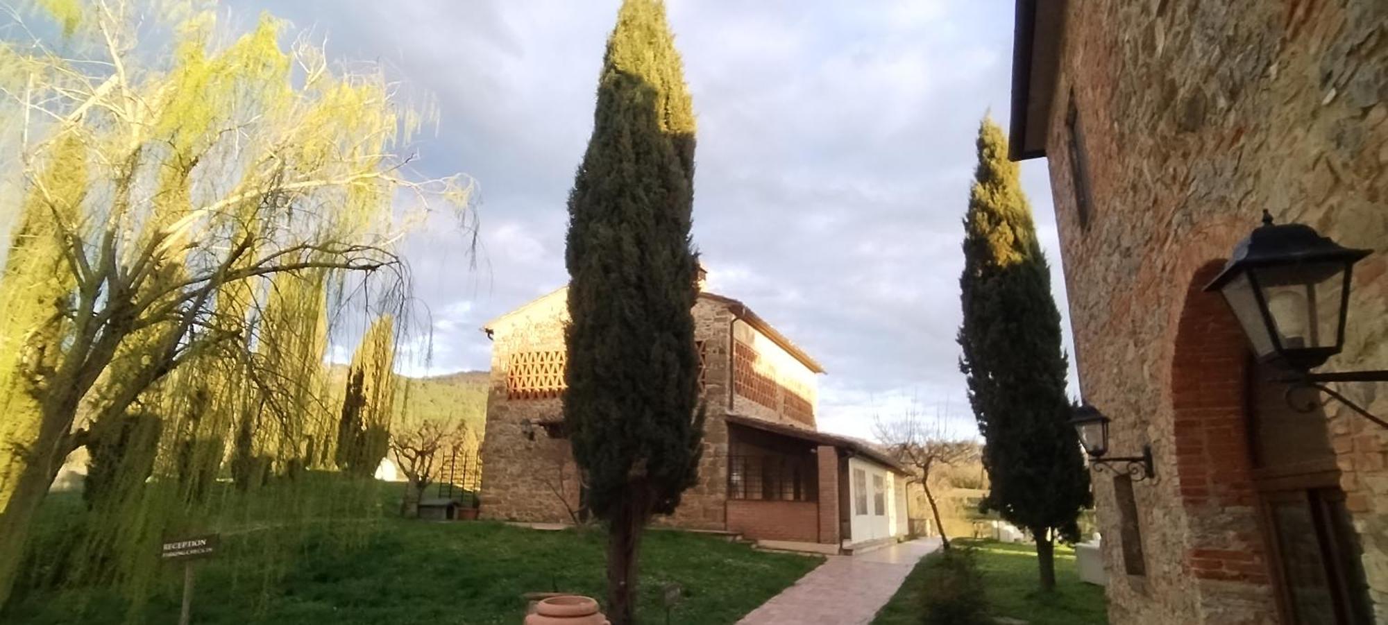 I Salici Agriturismo Badia Agnano Exteriér fotografie
